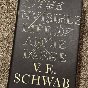 The Invisible Life of Addie LaRue by - Black Cover